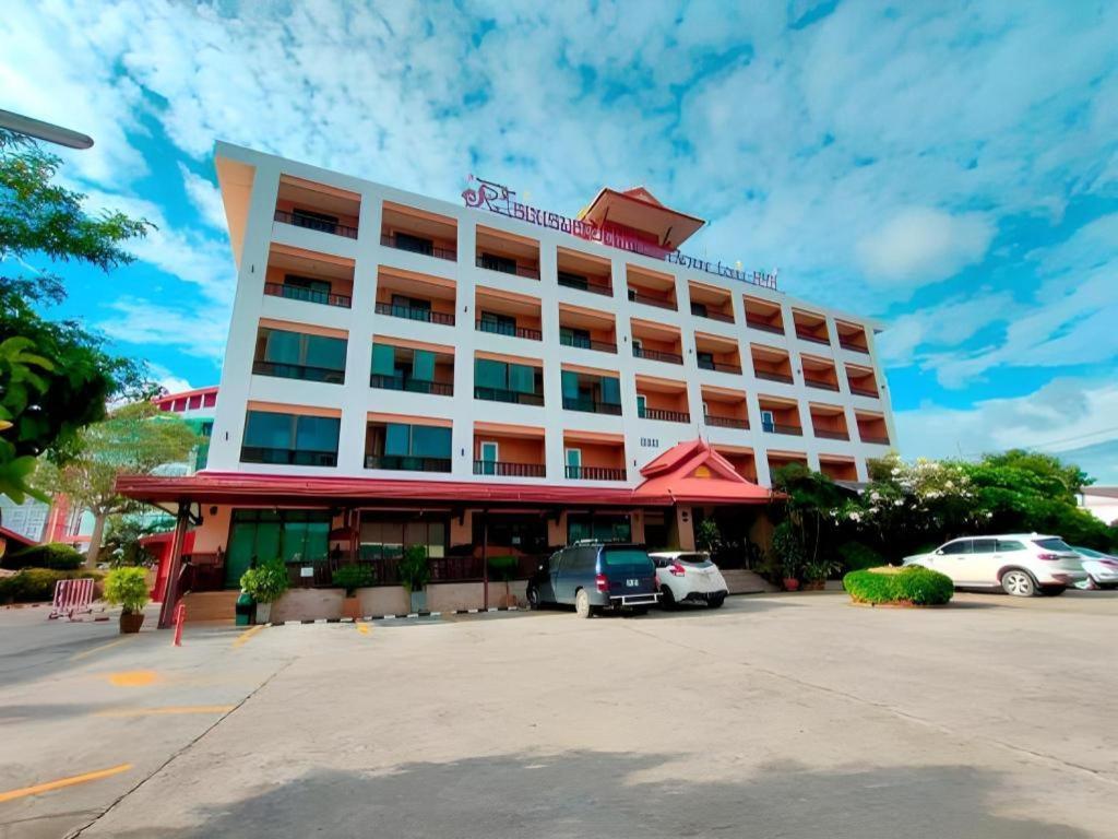 Rayong Lanna Hotel Εξωτερικό φωτογραφία